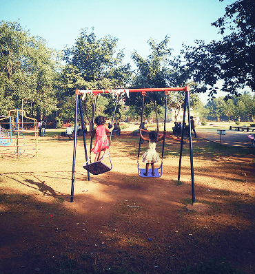 swinging park